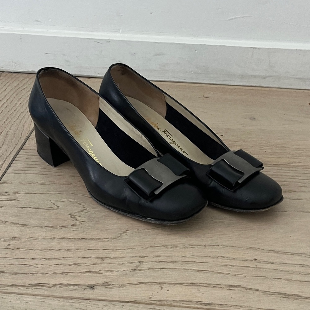 Salvatore Ferragamo Classic Black Heels with Bow Accent